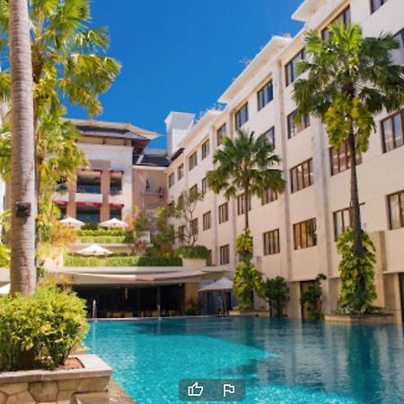 Stylish 2 Bedroom Penthouse Apt, Newly Refreshed, 50 Mbps, Pool, Gym, Resto 庫塔 外观 照片
