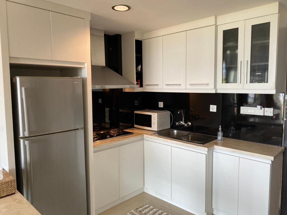 Stylish 2 Bedroom Penthouse Apt, Newly Refreshed, 50 Mbps, Pool, Gym, Resto 庫塔 外观 照片