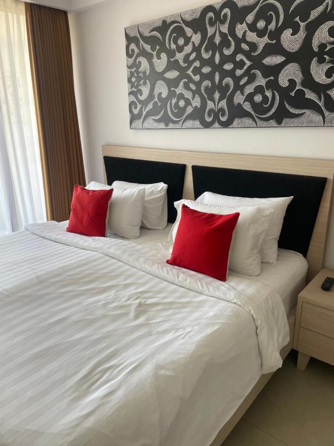 Stylish 2 Bedroom Penthouse Apt, Newly Refreshed, 50 Mbps, Pool, Gym, Resto 庫塔 外观 照片