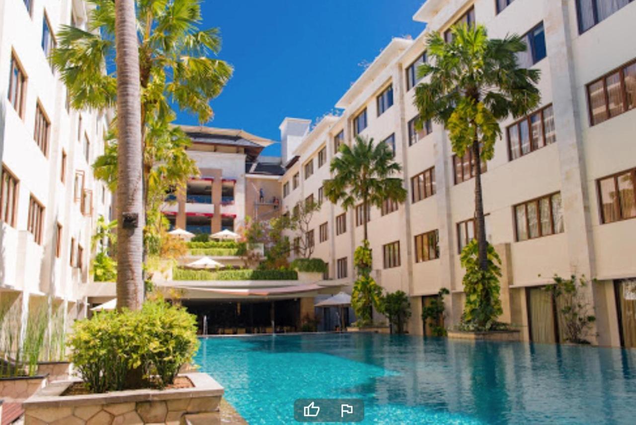 Stylish 2 Bedroom Penthouse Apt, Newly Refreshed, 50 Mbps, Pool, Gym, Resto 庫塔 外观 照片